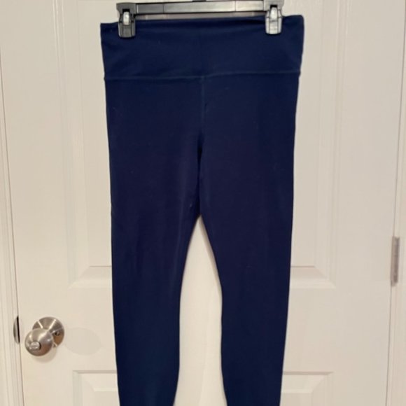 Athleta Elation Tight 7/8 Length Size Medium - Picture 1 of 3